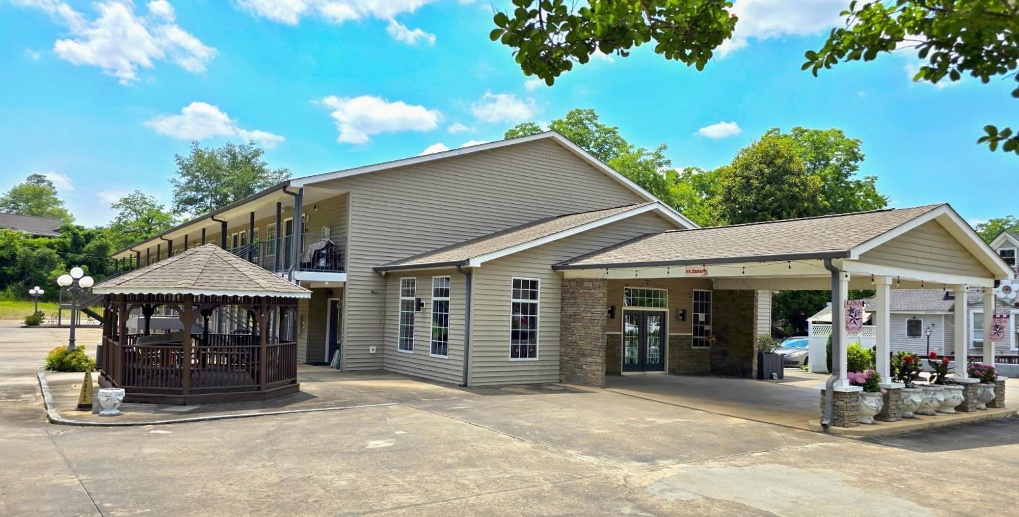 Warm Springs 梅里韦瑟江山旅馆酒店 外观 照片