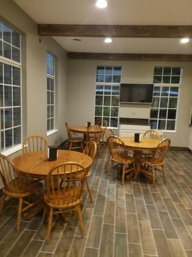 Warm Springs 梅里韦瑟江山旅馆酒店 外观 照片